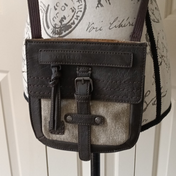 Sherpani Handbags - LAST CALL Sherbpani Slim Crossbody Bag